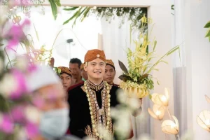 Upacara Panggih Manten: Sejarah, Tujuan, Perlengkapan, Urutan, Filosofi