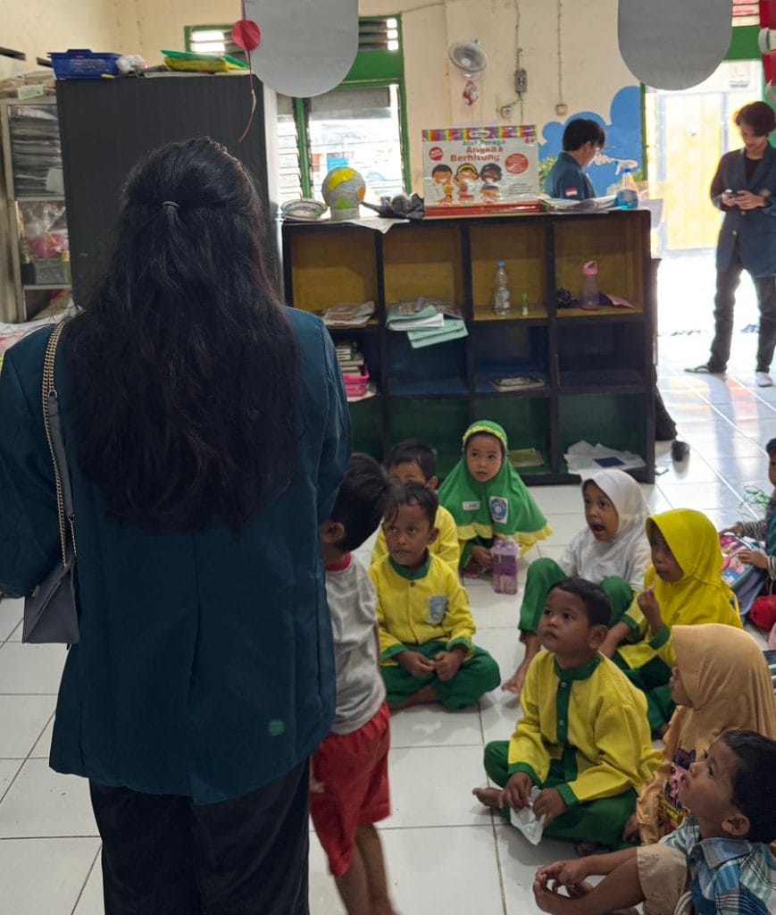 Mahasiswa KKN Universitas Diponegoro Hadirkan Program Literasi Dini untuk TK Aliyah Kedung Lumbu