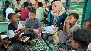 Ajak Anak TPA Shobirin Jadi ‘Detektif Jentik’, Mahasiswa KKN Undip Gunakan Media Kreatif