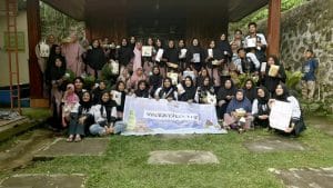 Aksi Mahasiswa Undip di Desa Berjo, Penyuluhan hingga Ajak Warga Olah Limbah yang Tak Terpakai jadi Barang yang Bernilai!