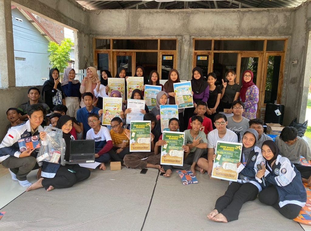 Mahasiswa KKN-T 138 UNDIP Berikan Edukasi dan Inovasi Pangan Darurat untuk Masyarakat Tangguh Bencana di Muktiharjo Kidul