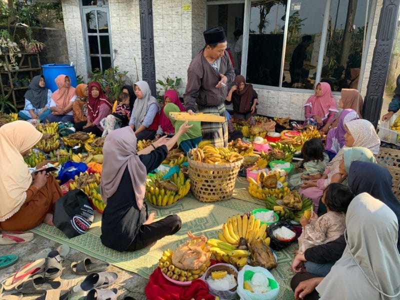 Persiapan acara Saparan di Dusun Dukuh pada Rabu Kliwon (6/8/2025)