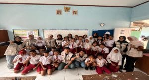 Anak Hebat Tanpa Bullying! Mahasiswa KKN Universitas PGRI Semarang Hadir Beri Sosialisasi di SD Negeri Tlogo