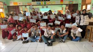 Gelar Pelatihan Coding, Mahasiswa KKN Universitas PGRI Semarang Tanamkan Logika dan Kreativitas Sejak Dini 