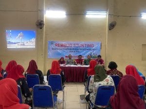 Langkah Kecil untuk Perubahan Besar, Mahasiswa KKN-T UPGRIS 08 Berkontribusi dalam Rembug Stunting di Kelurahan Kalirejo