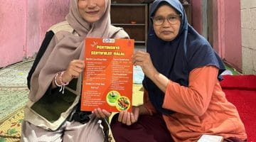 Pelaksanaan Kegiatan Edukasi Berdagang Halal ke UMKM Kelurahan Langensari.