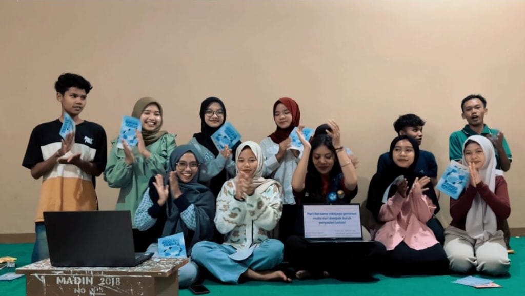 Undip Maksimalkan Potensi Remaja Cerdas Desa Tumbrep melalui Program Pembinaan Hukum, Hindari Pergaulan Bebas, Cegah Pernikahan Dini oleh Mahasiswa Kemdiktisaintek 2025