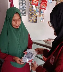 Mahasiswa KKN Universitas Ivet Semarang Dorong Digitalisasi UMKM di Desa Plembon, Delanggu