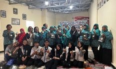Mahasiswa KKN UPGRIS Ajak Warga Olah Limbah Minyak Jadi Lilin Aromaterapi