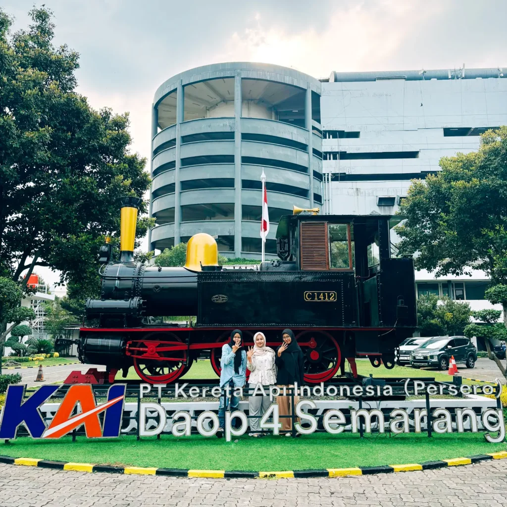 Mahasiswa Universitas PGRI Semarang Magang di PT Kereta Api Indonesia (Persero) Daop 4 Semarang, Belajar Dunia Kerja Profesional