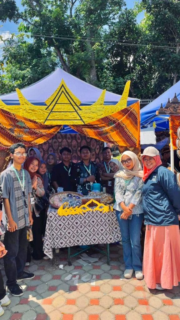 Meriah! Expo KKN UPGRIS “Bergas Berbudaya” Sukses Digelar di RTH Bergas