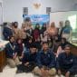 Mahasiswa KKN Universitas PGRI Semarang (UPGRIS) Kelompok 25 berfoto bersama di Desa Gebugan. Mereka sukses menyelenggarakan Penyuluhan Anemia dan Pemberian Tablet Tambah Darah (TTD) untuk meningkatkan kesadaran dan dukungan kesehatan remaja putri.