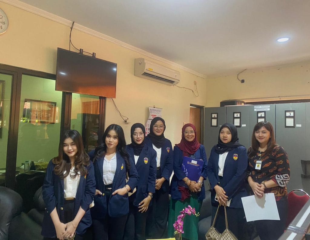 Dukung Pengembangan SDM Muda, Mahasiswa UPGRIS Magang di Disporapar Jawa Tengah