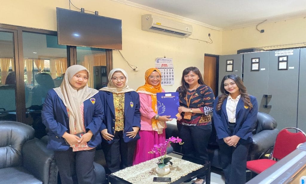 Peningkatan Kompetensi Mahasiswa Universitas PGRI Semarang Lewat Magang di Sekretariat dan Sub Program Disporapar Provinsi Jawa Tengah