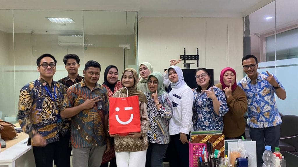 Bekal Dunia Kerja, Mahasiswa Manajemen UPGRI Semarang Ikuti Magang di PT Pegadaian Kanwil XI Semarang
