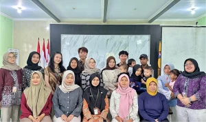 Kolaborasi Mahasiswa KKN UNTIDAR Magelang dan Bidan Desa, Edukasi Pola Asuh serta Gizi Seimbang di Desa Gambasan