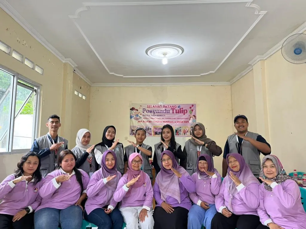 Mahasiswa KKN Kelompok 17 UPGRIS Bantu Pelaksanaan Posyandu Balita dan Remaja di kelurahan Candirejo