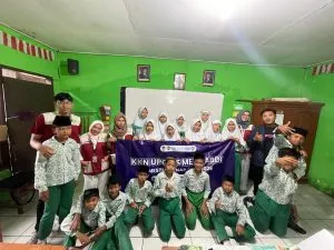 Mahasiswa KKN UPGRIS Kelompok 34 Gelar Sosialisasi Hak, Kewajiban, dan Tanggung Jawab melalui Portal Jatengpintar di MI Infarul Ghoy 2