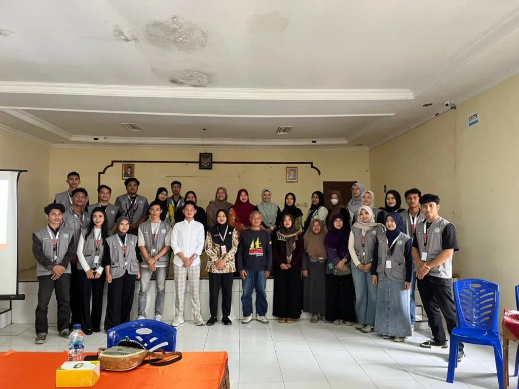 Cegah DBD dan Kelola Sampah, Mahasiswa KKN UPGRIS KELOMPOK 17 Bersinergi dengan Puskesmas Ungaran Barat di Kelurahan Candirejo