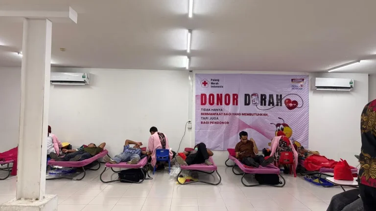 Kegiatan Donor Darah di Kantor Indomaret Cabang Semarang Berlangsung Lancar dan Penuh Antusiasme