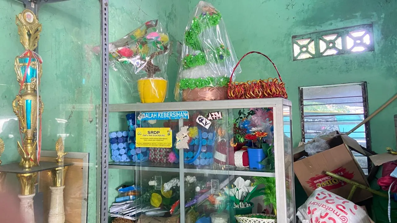 Dari Sampah Jadi Tabungan, Aksi Nyata Mahasiswa UNY di Bank Sampah Lintas Winongo untuk Mendukung SDGs 11