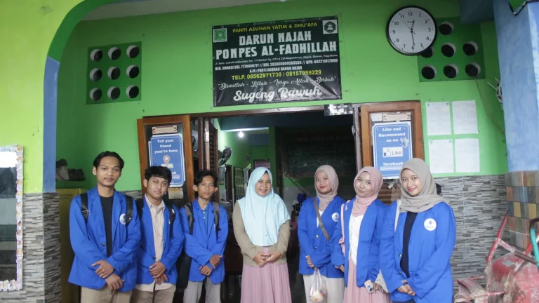 Tingkatkan Kepercayaan Diri Anak Panti, Mahasiswa Ilmu Komunikasi UMBY Gelar Pelatihan Public Speaking dan Well Perform di Panti Asuhan Darun Najah
