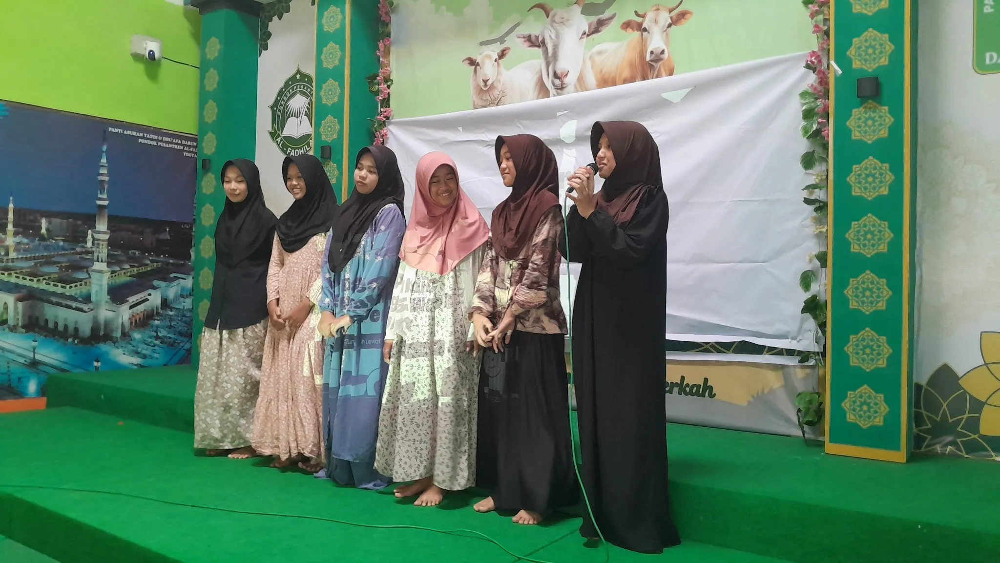 Tingkatkan Kepercayaan Diri Anak Panti, Mahasiswa Ilmu Komunikasi UMBY Gelar Pelatihan Public Speaking dan Well Perform di Panti Asuhan Darun Najah Tingkatkan Kepercayaan Diri Anak Panti, Mahasiswa Ilmu Komunikasi UMBY Gelar Pelatihan Public Speaking dan Well Perform di Panti Asuhan Darun Najah