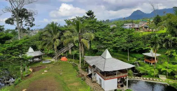 Dari Sunda ke Banyumas! Menikmati Syahdunya Gurau Baturaden Spot Nongkrong Tengah Hutan yang “Josjis Pisan”