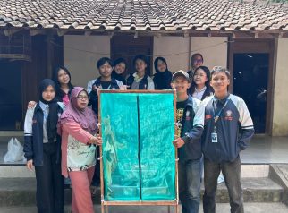 Foto Bersama Peternakan Bebek di Desa Kapungan
