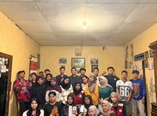 Foto Bersama Karang Taruna